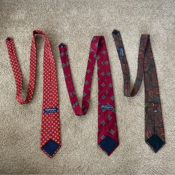 Burberry | Bundle of Men's Three Ties Patterned 100% Silk - Picture 6 of 16